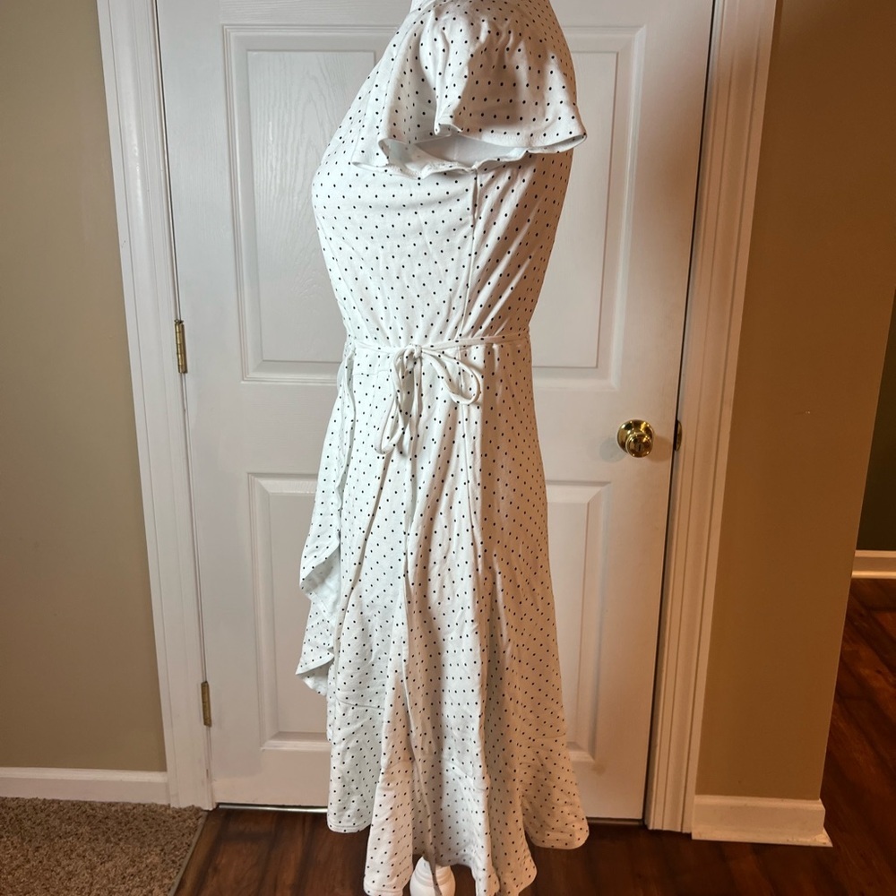 Banana Republic Women's Size XS White Black Polka Dot Wrap Dress - Picture 2 of 5